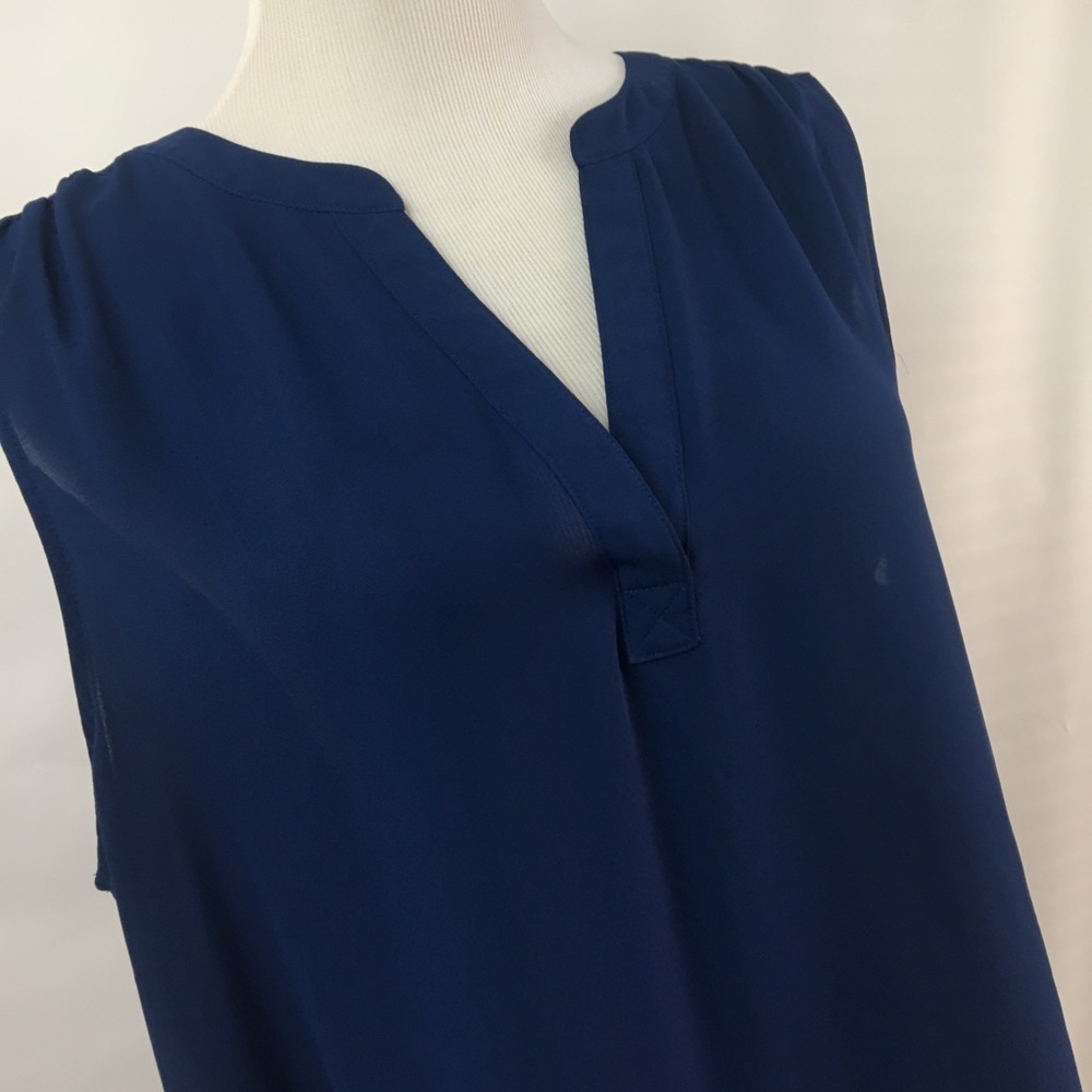 Chaus Deep blue flowing sleeveless top Sz C3